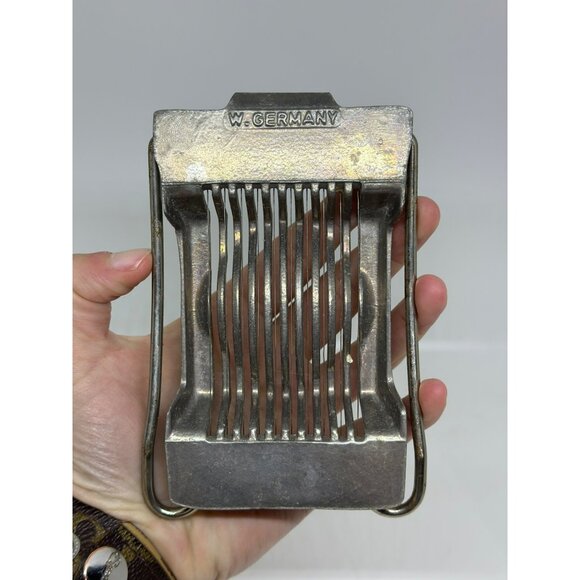 VTG Metal Egg Slicer Wire Cutter Kitchen Tool (5.5”) Kitchenware MCM - Picture 3 of 5